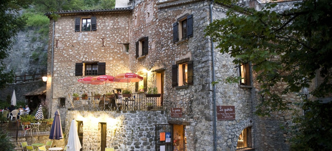 chambres d'hotes  Alpes-Maritimes,messages.hotel et chambres d'hotes de charme  Arrière Pays Niçois 