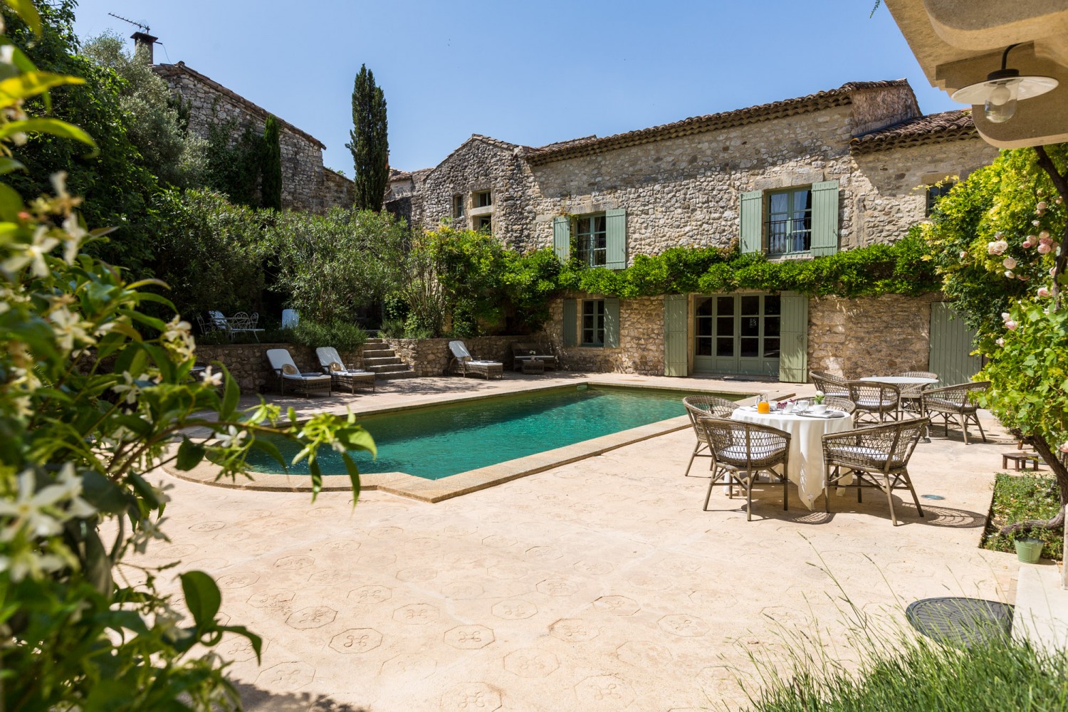 Mas de la Chapelle - Bed & Breakfast Aubarne Saint Anastasie