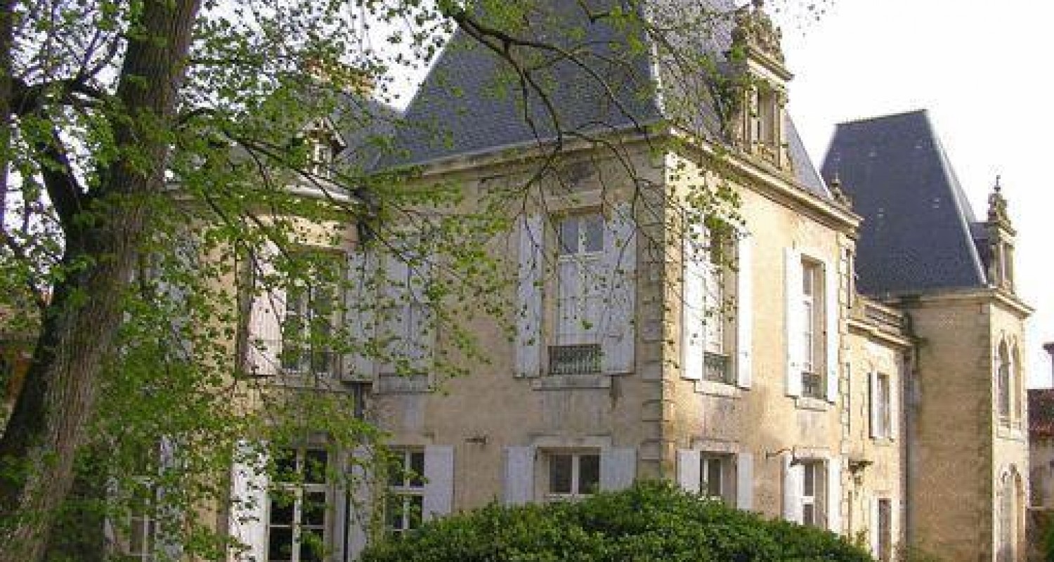 Château de St Michel de Lanès